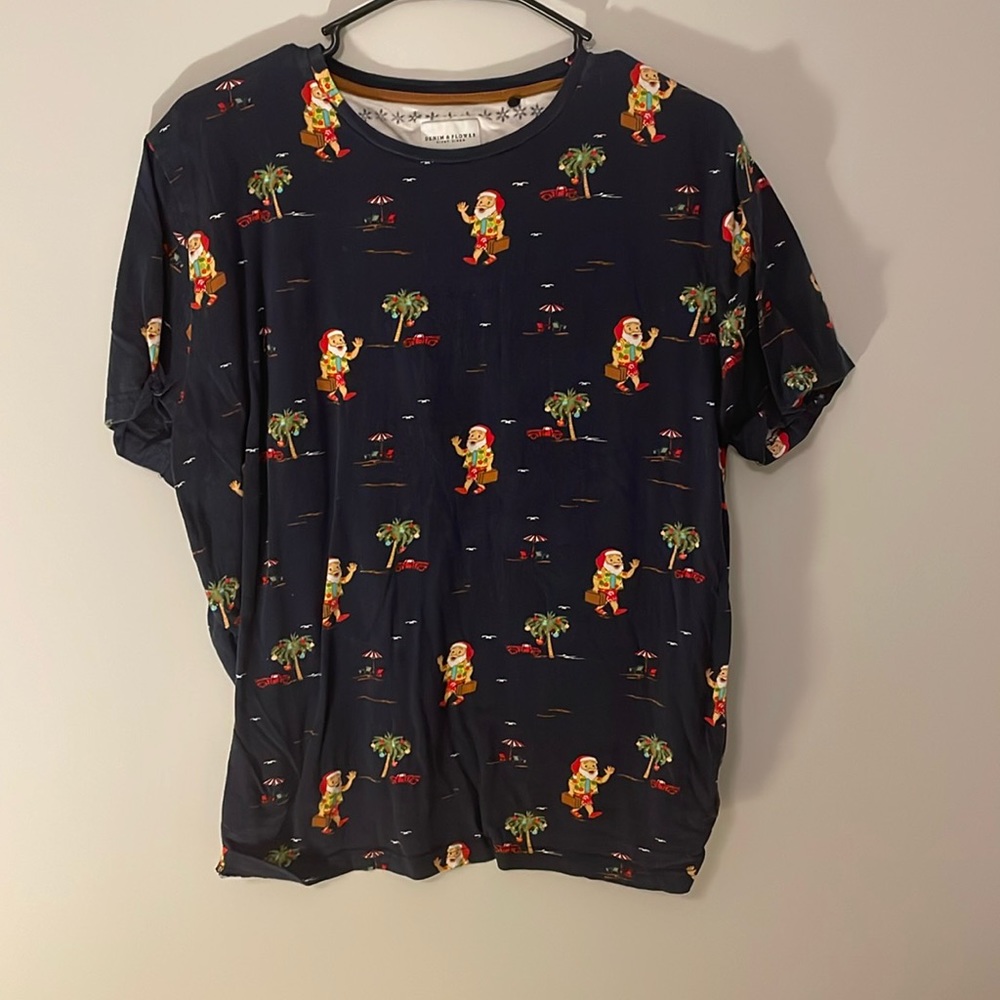 Denim and Flower Santa T-shirt Large